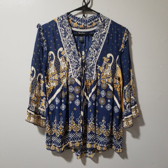 Millenium Tops - Millenium Hippie Bell Sleeve Top Flowy Boho V-neck Small